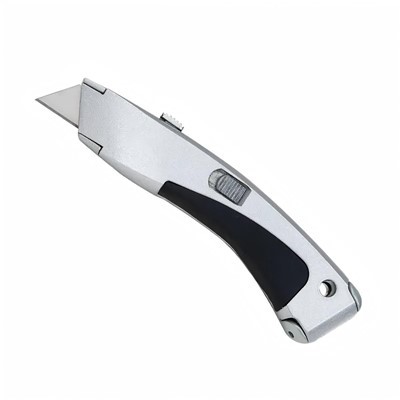 پیچھے ہٹنے والا چاقو کٹر